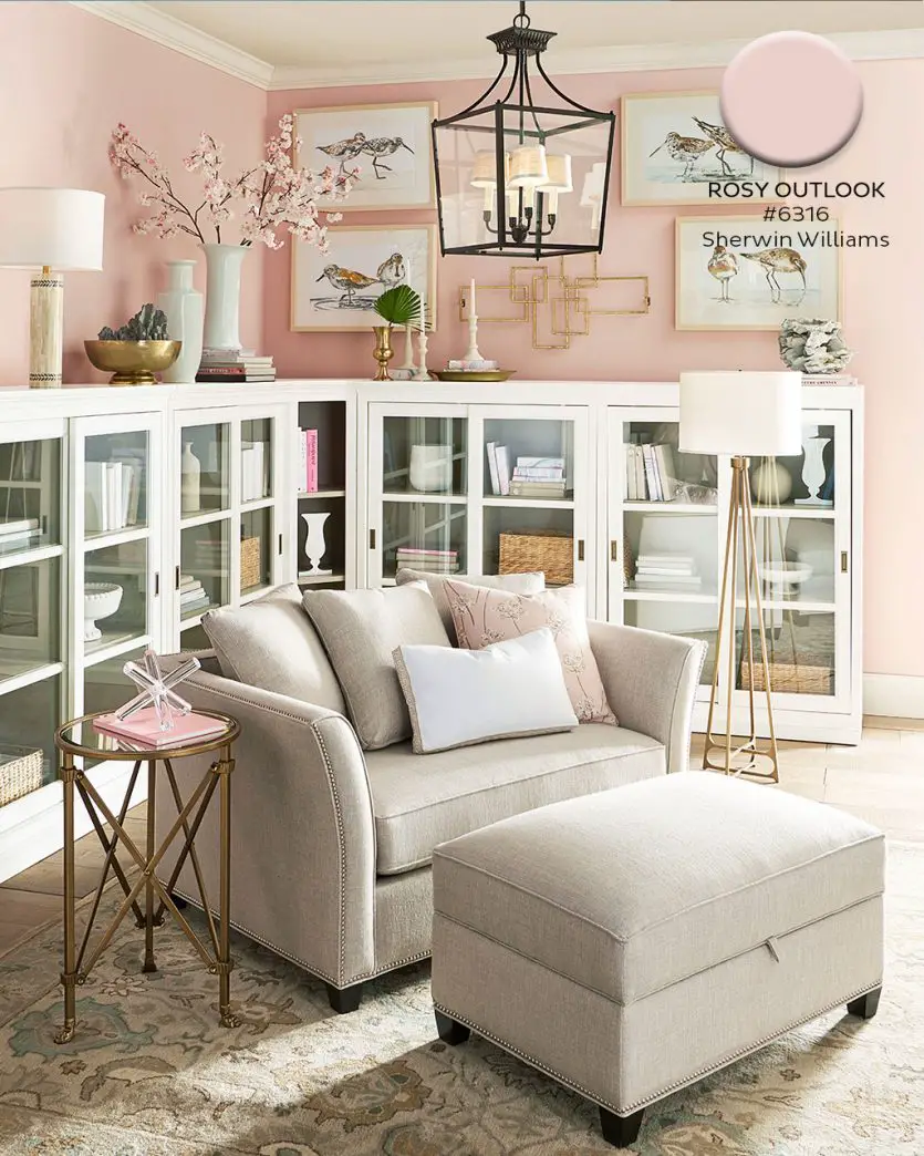 Văn phòng màu trắng và hồng với Sherwin Williams Rosy Outlook trên tường